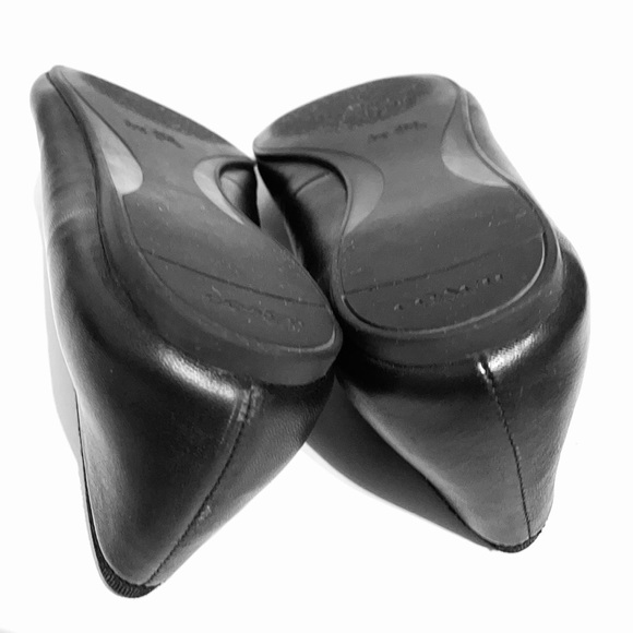 Coach ‘Lara’ Charm and Bow Detail Leather Ballet Flats Size 7.5M - Picture 12 of 15